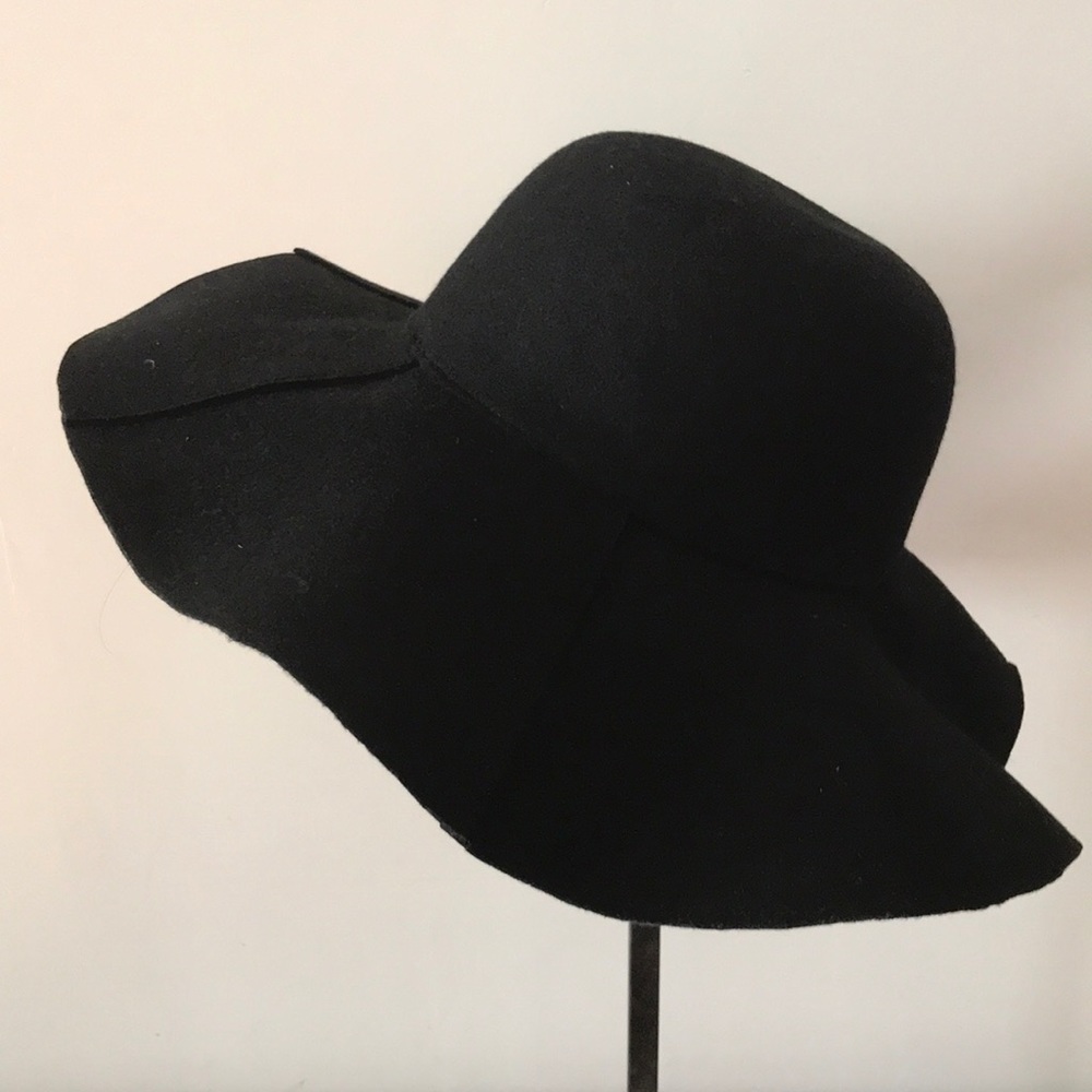 Gap Black Vintage 90’s Wool Hat Small/Medium wide brim